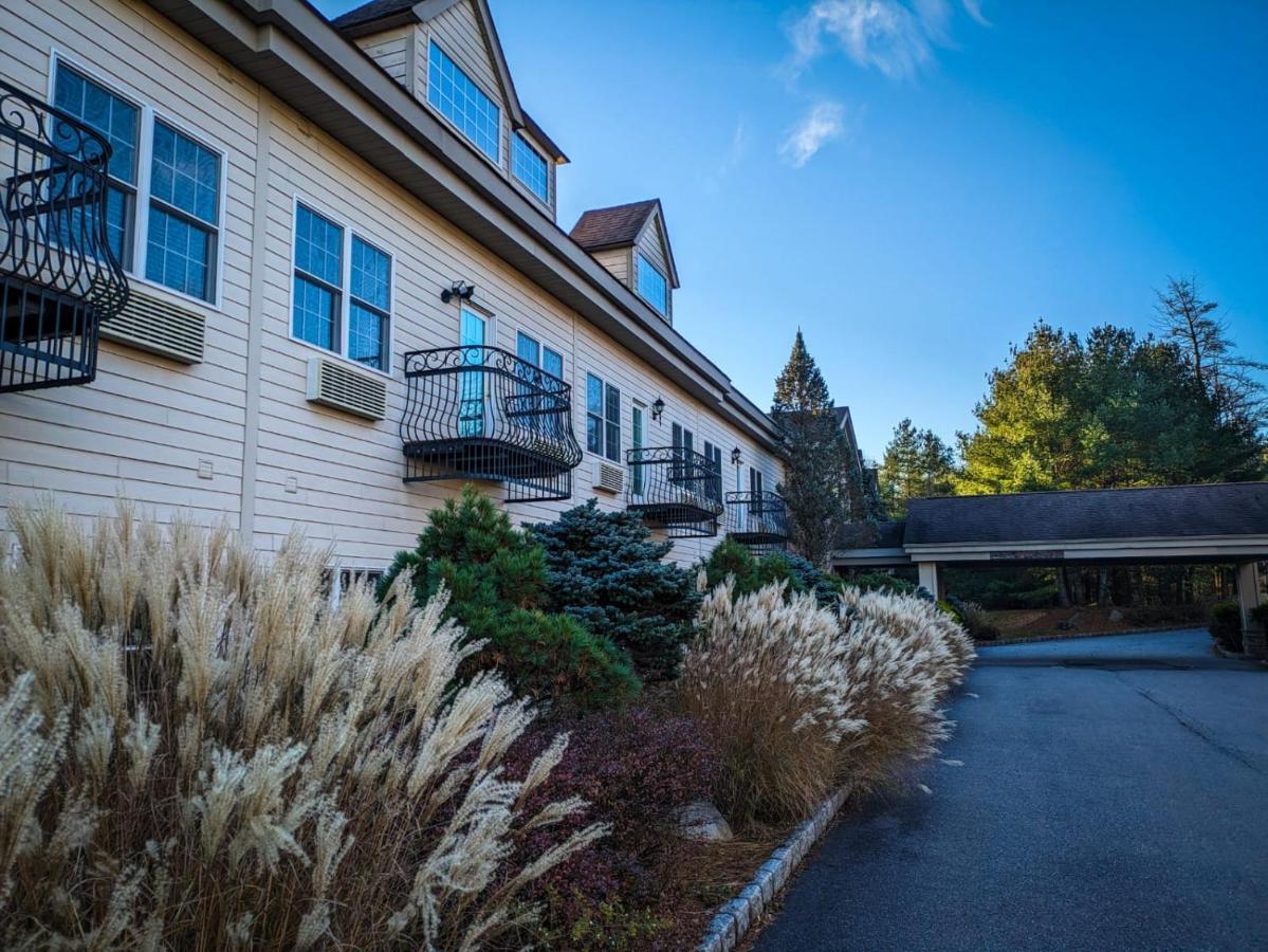 The Willowbrook Golf Hotel At Split Rock Lake Harmony Exterior photo